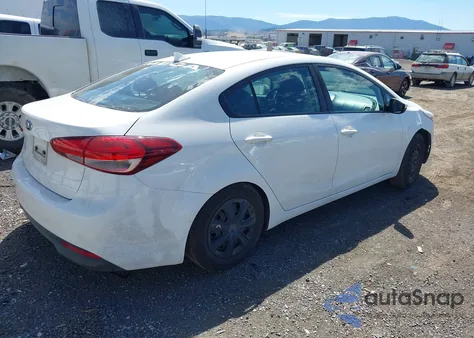 2017 Kia Forte Lx z USA, uszkodzony, nr VIN 3KPFK4A78HE133325